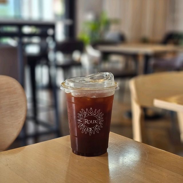 🍵Roux Cafe คาเฟ่นั่งชิลกลางเมืองระยอง🍥 🍵Roux Cafe คาเฟ่นั่งชิลกลางเมืองระยอง🍥
