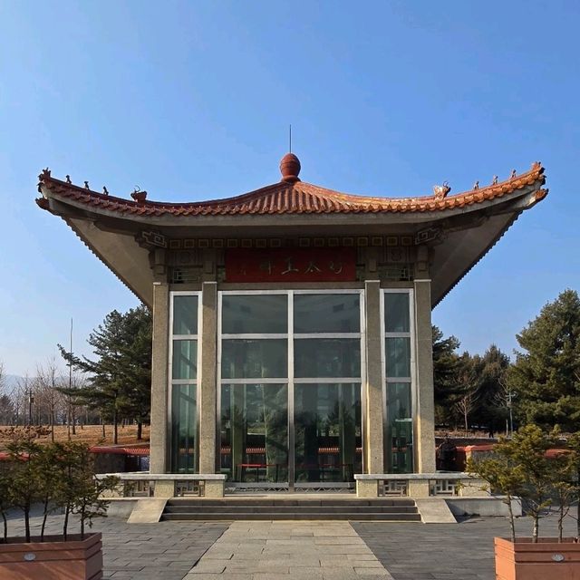 고구려 광개토대왕의 무덤 및 비석