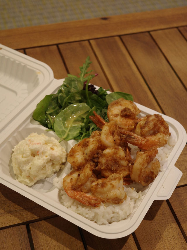 📍 SAMs Kitchen Waikiki Shopping Plaza/ハワイ