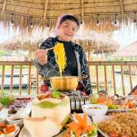 แนำนำร้านอาหารใกล้ชิดธรรมชาติ มีบ่อปลา พาฮีลใจ
