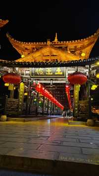 Furongzhen เมืองที่แสนงดงามท่ามกลางน้ำตก