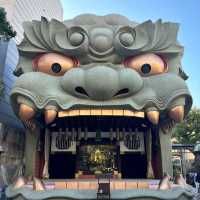 🇯🇵【大阪】難波八阪神社⛩️大迫力の獅子殿！(^^)