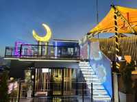 Rooftop restaurant and wine bar 