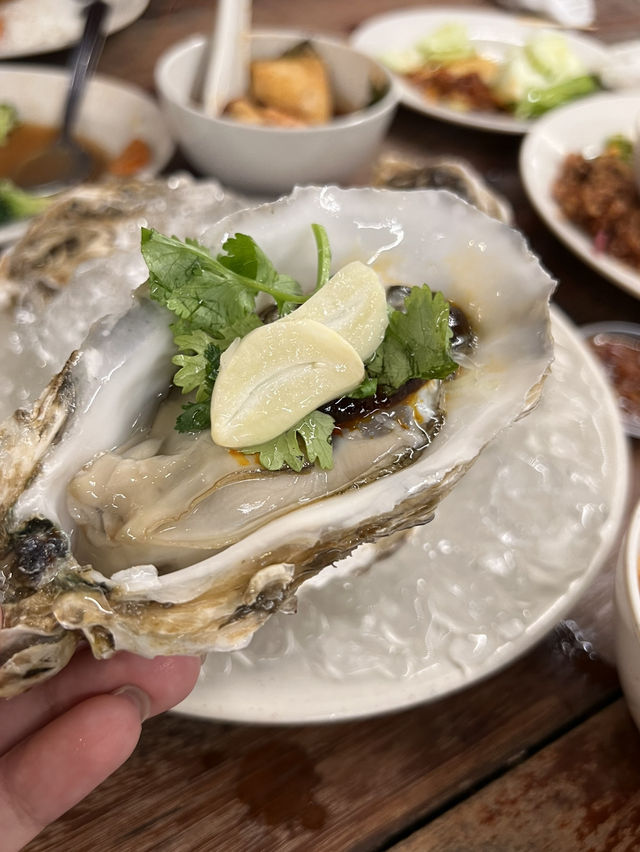 Khun Thai: An authentic seafood feast!🦞
