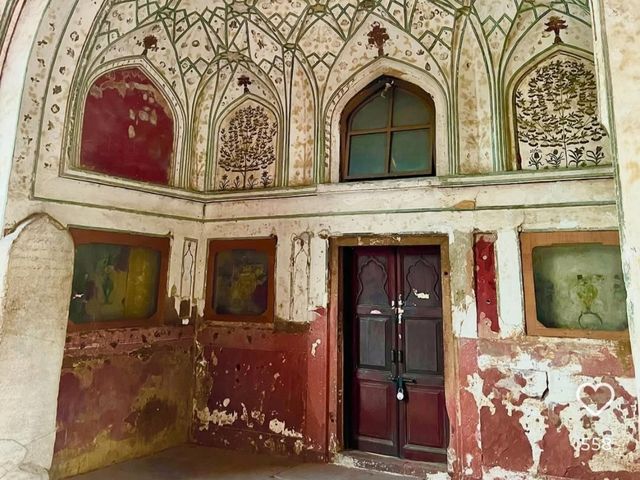 Majestic Marvel of Mughal Might – The Red Fort Experience 🏰🇮🇳