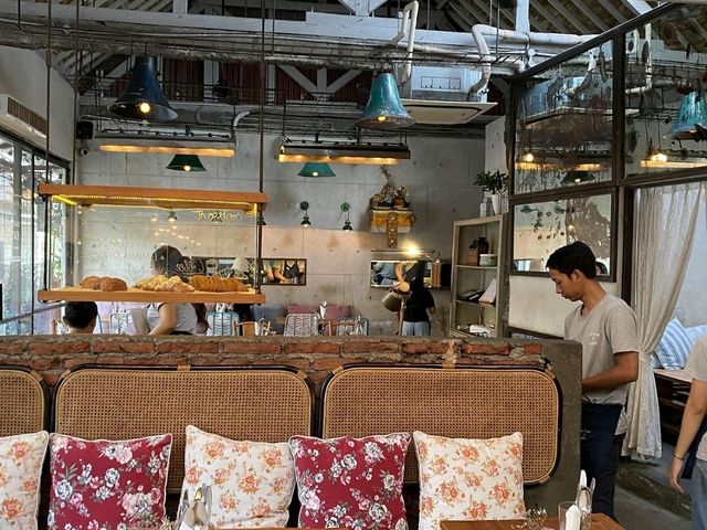 Crumb & Coaster at Kuta
