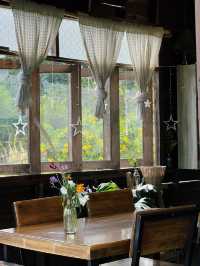 กื่อหล่อง GUIQ LAHQ – คาเฟ่และโฮมสเตย์ในเชียงราย