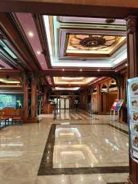  曼谷｜入住曼谷3星飯店只花900！大廳陽春卻讓我住得超安心，連當地人都默默住爆的神秘口袋名單 Mido Hotel