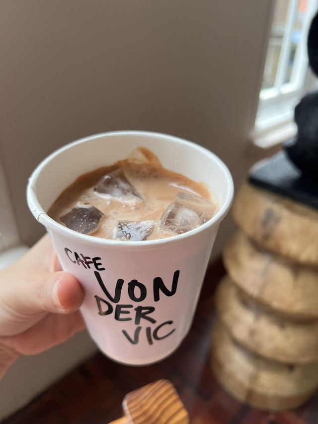 CAFE VONDERVIC