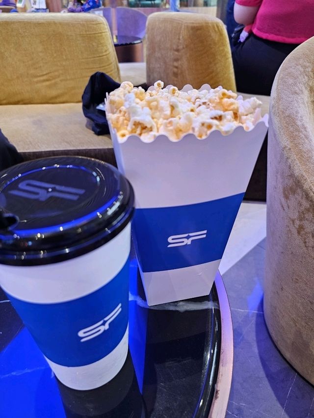 โรงภาพยนตร์ SF Cinema City  เดอะมอลงามวงศ์วาน