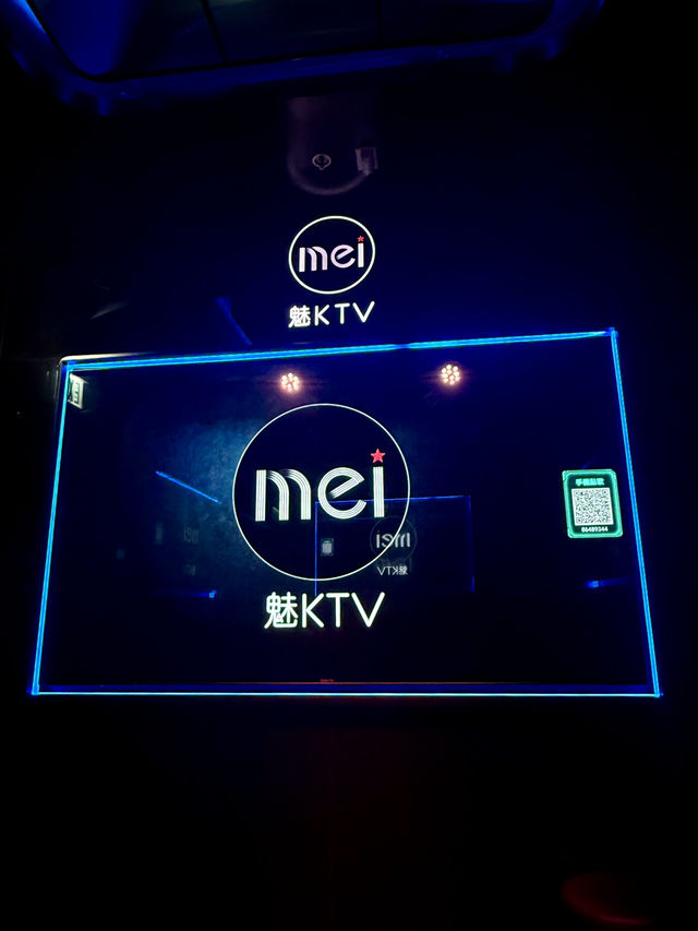 Let's enjoy the futuristic Luxury KTV experience here❤️