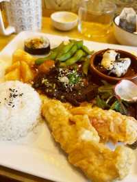 Enjoy japanese bistro at Soma