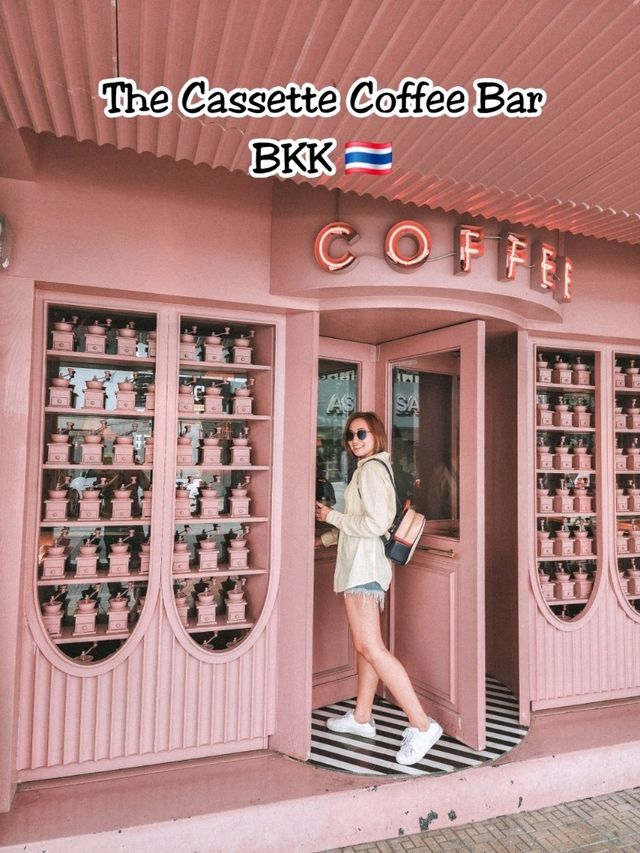 Retro Sips & Pink Vibes at Cassette Coffee Bar 💖☕️