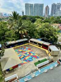 City heat, skyline dreams: Midday moments at Pintasan Saloma