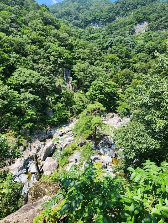Waterfalls & Forest Feels at Naeyeonsan’s Gwaneum Falls