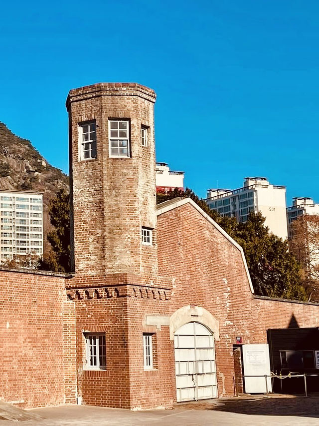 🇰🇷✨ Off-the-Beaten-Path Seoul: Hidden History & Industrial Revival
