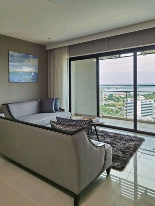 🏙️✨ Suasana Suites JB – Urban Comfort Meets Convenience!