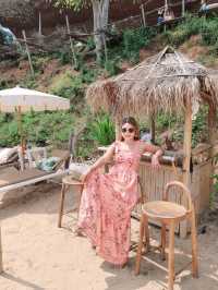 Matata Bay Cafe คาเฟ่สุดชิลริมทะเล เกาะล้าน
