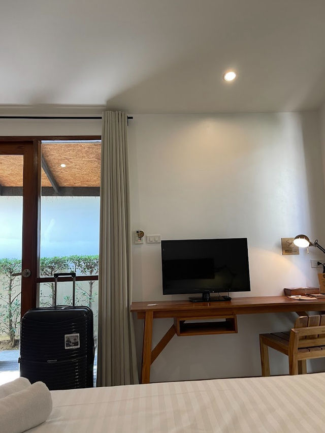 Escape Beach: Coastal Bliss