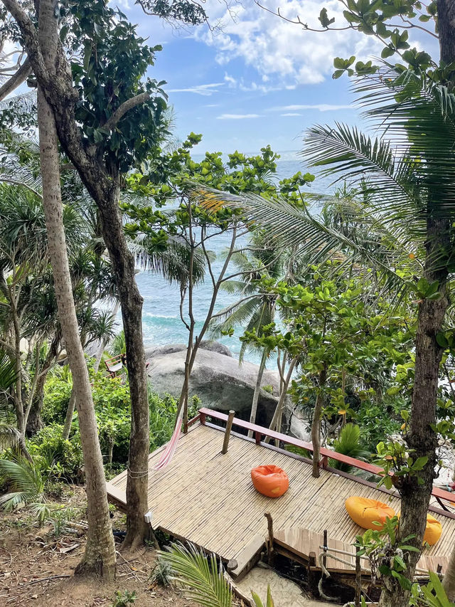 เสื่อผืน หมอนใบ | คาเฟ่สไตล์แคมป์ริมทะเลภูเก็ต 🤍🌴