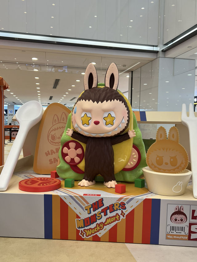 泡泡瑪特拉布布登陸香港尖沙咀商場🤩愛了