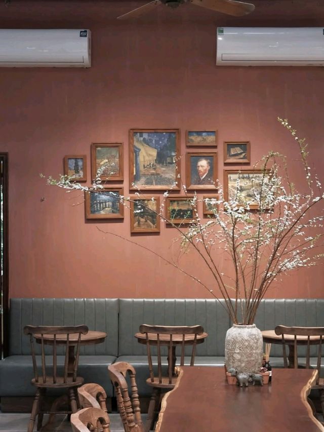 Cafe Hanoi Moment