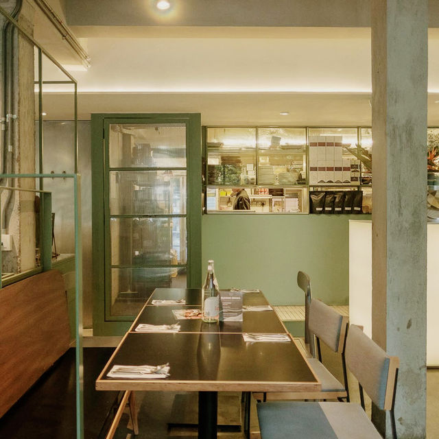 Sunlit Comforts and Signature Cravings