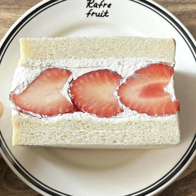 Sweet Seasons in Full Bloom – My Visit to Rafre Fruit, Seoul
