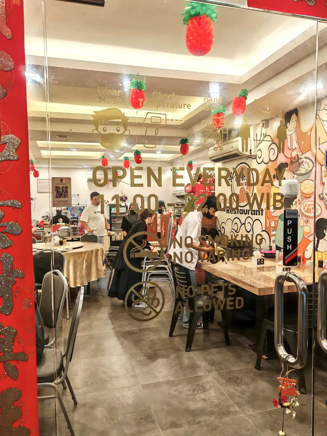 Yi Jia Qin: Where Family Recipes Rule the Table