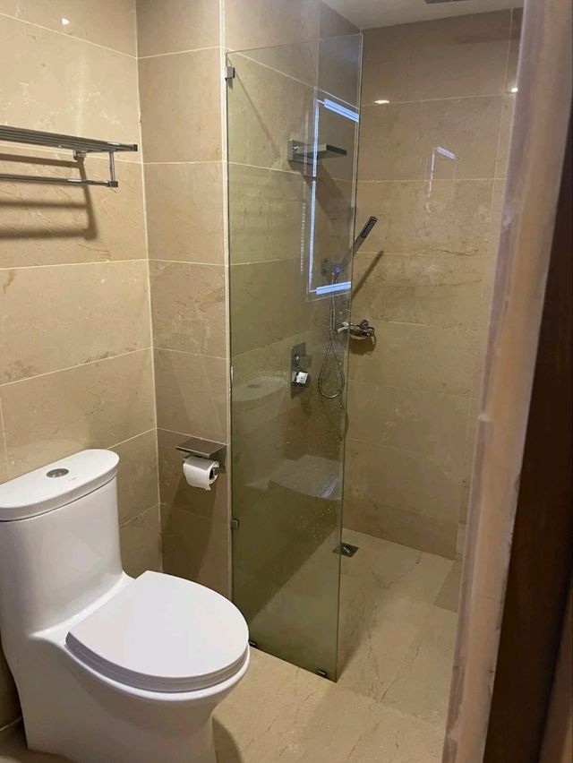 “Grand Hallmark JB — Simple Stays, Honest Value”