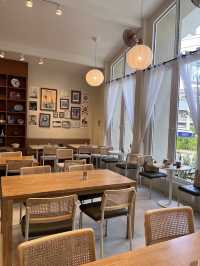 Sirene Cafe & Restaurant Hatyai, French Flair Meets Cozy Elegance