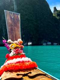 Paradise Found! 🏝️ Our Unforgettable Phi Phi Island Cruise!