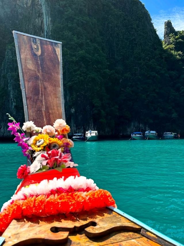 Paradise Found! 🏝️ Our Unforgettable Phi Phi Island Cruise!