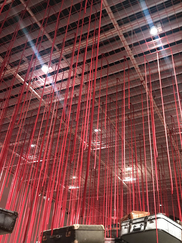 森美術館最新情報とアーカイブ:塩田千春展「魂がふるえる」(2019年) 森美術館最新情報とアーカイブ:塩田千春展「魂がふるえる」(2019年)