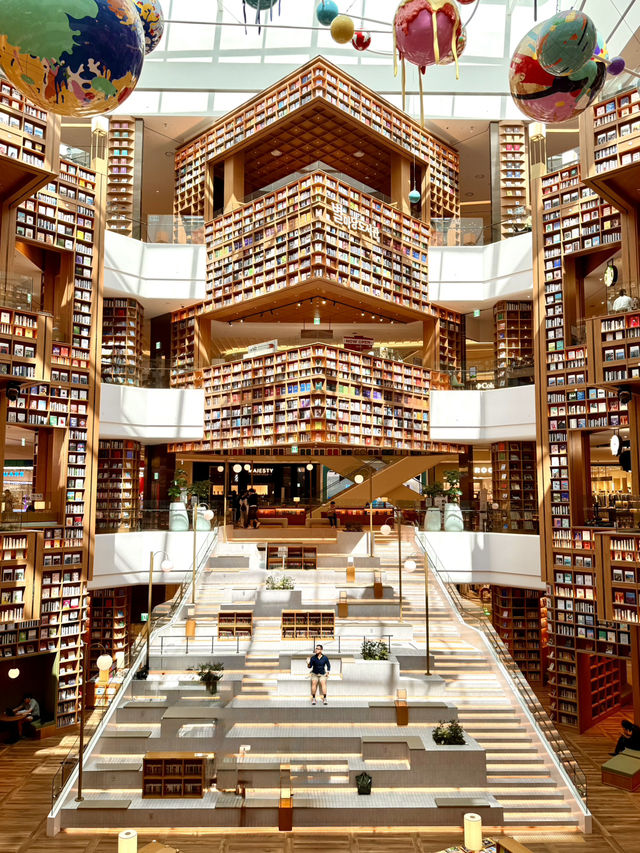 Starfield Libraries - where books talk