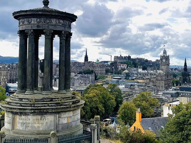 Calton Hill: Edinburgh’s Best View with a Touch of History Calton Hill: Edinburgh’s Best View with a Touch of History