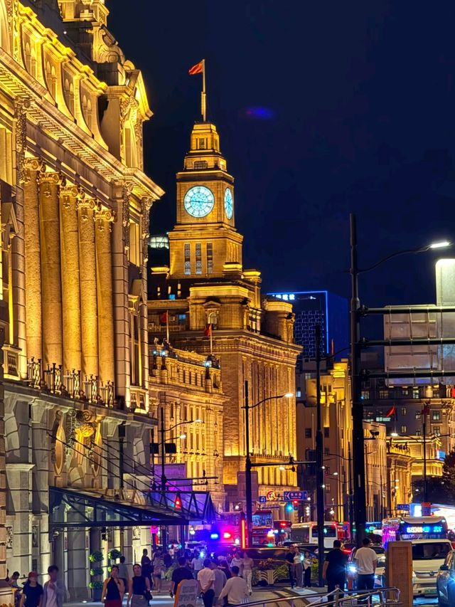 The Bund: Shanghai’s Timeless Waterfront Wonderland