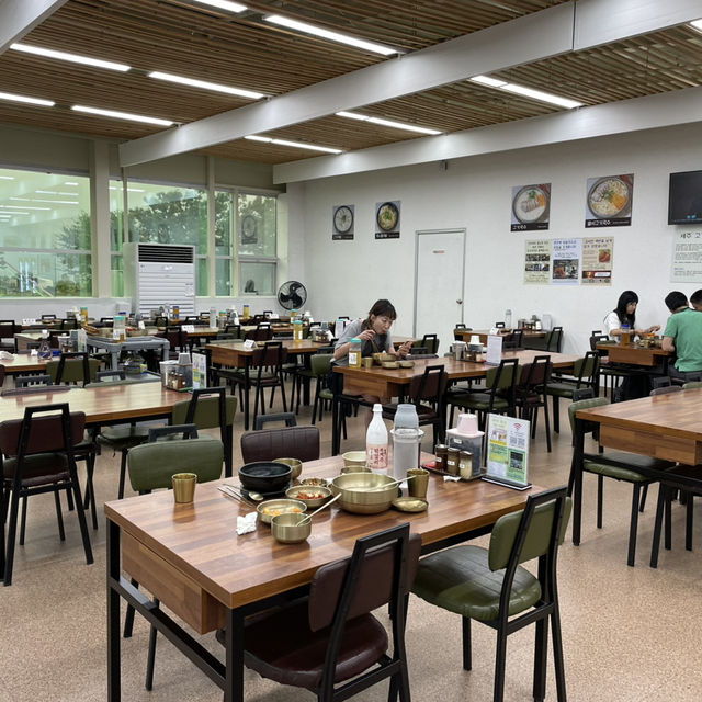추석여행 셋째 날 아침! 현지인들이 추천해 준 찐 고기국수 맛집으로 해장 완료! 🧡 추석여행 셋째 날 아침! 현지인들이 추천해 준 찐 고기국수 맛집으로 해장 완료! 🧡