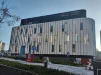 現代建築遇上海岸風光😎