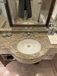 제주 롯데호텔 — 감성과 클래식 럭셔리가 공존하는 커플 여행 숙소