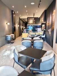 Stylish Table Scene🪑