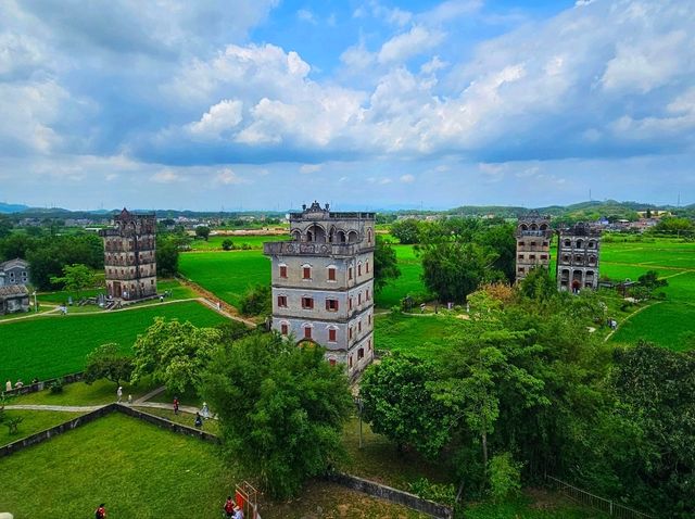 蹒跚小旅人的时空奇遇，在世界遗产碉楼与百年骑楼间，聆听华侨故事