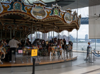 🎠 Brooklyn Bridge’s Hidden Gem: Jane’s Carousel 🇺🇸