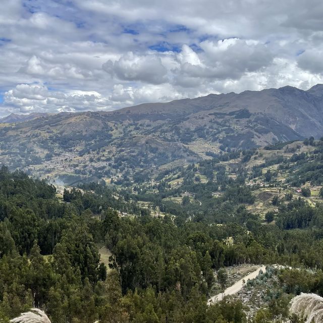 🇵🇪평화롭고 완벽한 미러링을 가진 호수 “Laguna de Reparin”