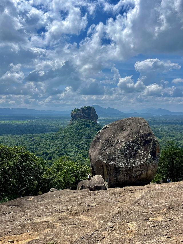 A must-visit in Sigiriya. 