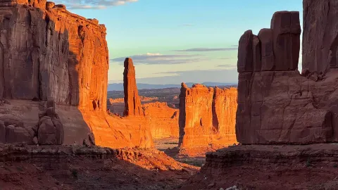 Hiking di Taman Nasional Arches, Utah — traveler post in Moab
