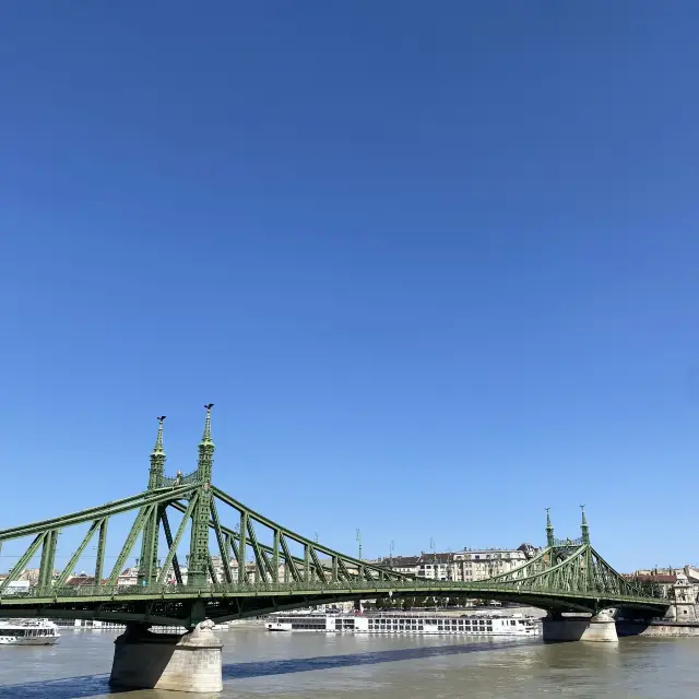 🇭🇺 Budapest Iconic Liberty Bridge 🌉