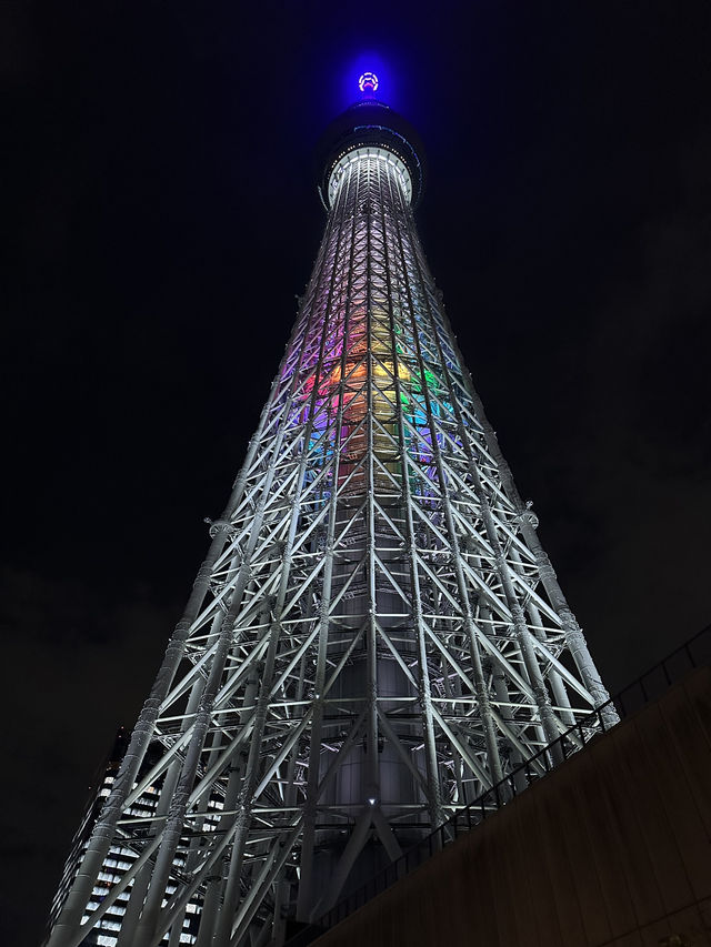 【東京傍晚時分的景點，東京鐵塔和晴空塔！晚餐為拉麵作結束！】