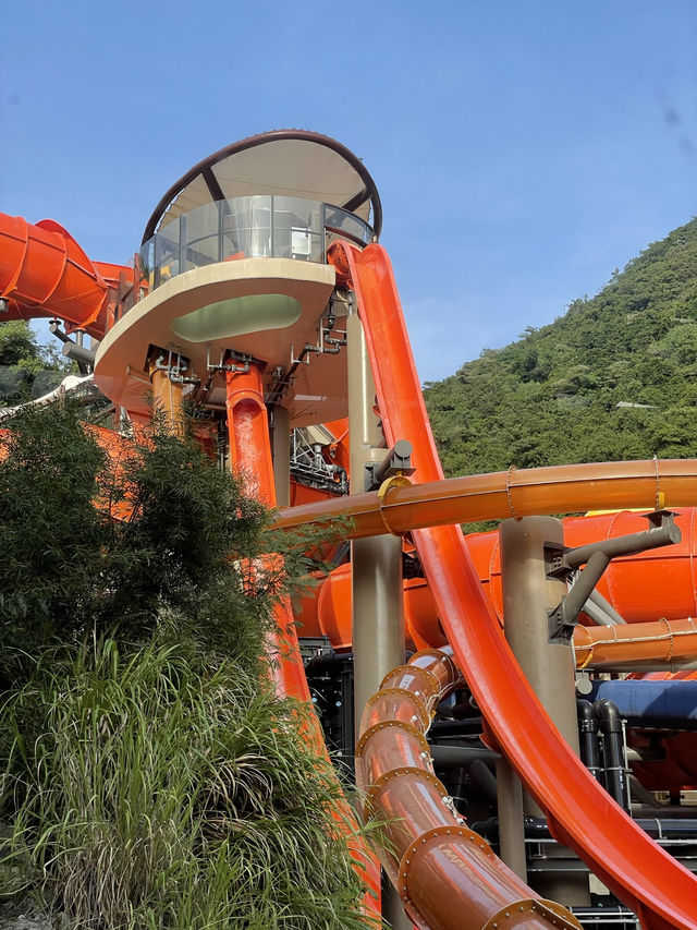 【踏足香港海洋公園水上樂園：具有刺激性的不同活動！】