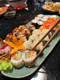 Dive into a fusion of Asian flavors 🍣🥢 🇦🇱